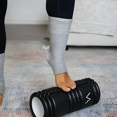 Gel socks heel protector for foot care